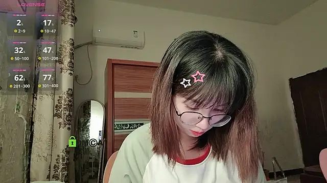 Lili 666 online show from October 3, 2025, 6:16 pm