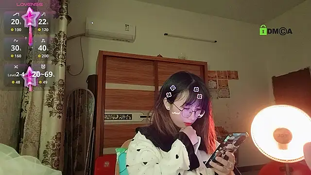 Lili 666 online show from January 8, 2026, 6:32 pm