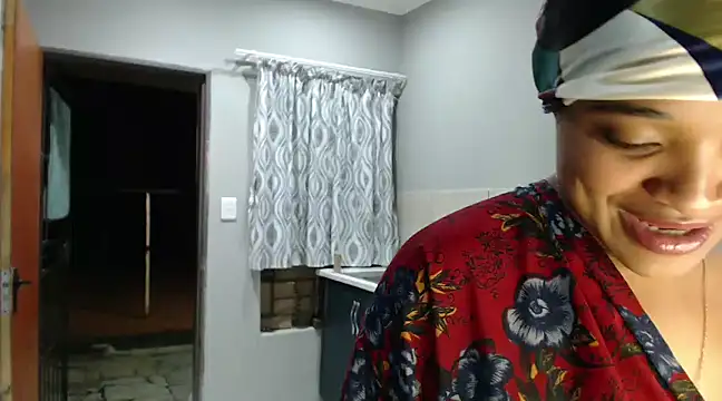 CREAMYCUPCAKExxx online show from December 16, 2024, 12:15 am