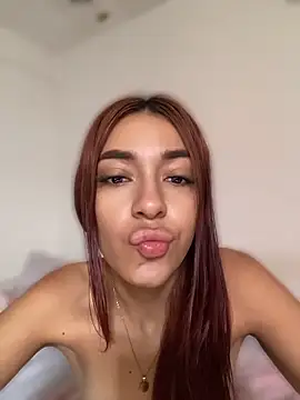 Snapshot of srta_luciana chatting on April 18, 2026, 2:43 pm srta luciana online show from April 18, 2026, 2:43 pm