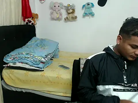 Boycuriousxxx online show from March 18, 2025, 10:46 am