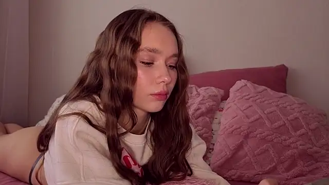 KateVon online show from October 4, 2025, 4:10 am