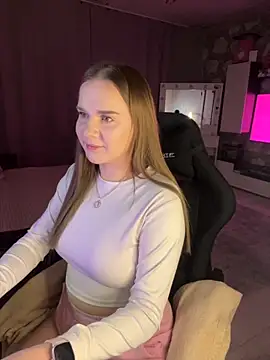 Lexi noah online show from November 17, 2025, 9:20 pm