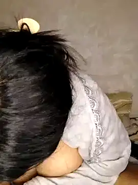 Narimane maroc online show from January 16, 2025, 3:34 am