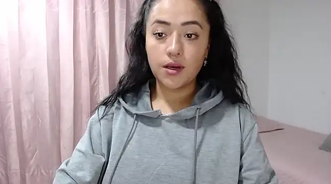 Snapshot of jjulietha95 chatting on February 14, 2025, 11:53 pm jjulietha95 online show from February 14, 2025, 11:53 pm