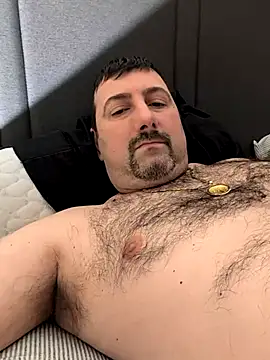 Mgman4365 online show from November 28, 2025, 3:42 am