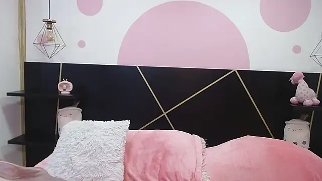 DanniAbbey online show from February 8, 2025, 11:12 am