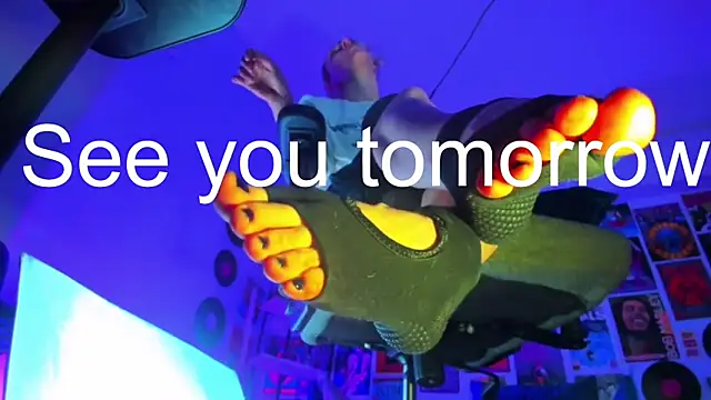 LylithSkye online show from March 16, 2025, 8:21 am