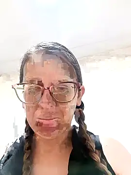 miss hanna07 online show from April 19, 2026, 3:33 pm