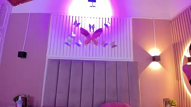 diosa cristal online show from February 27, 2025, 3:14 am