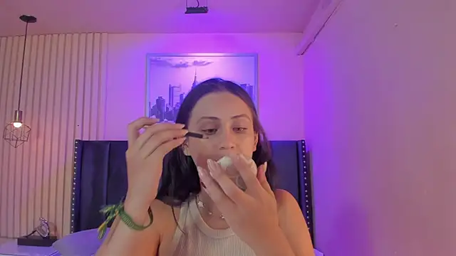 Snapshot of diosa_cristal chatting on June 10, 2026, 3:29 am diosa cristal online show from June 10, 2026, 3:29 am