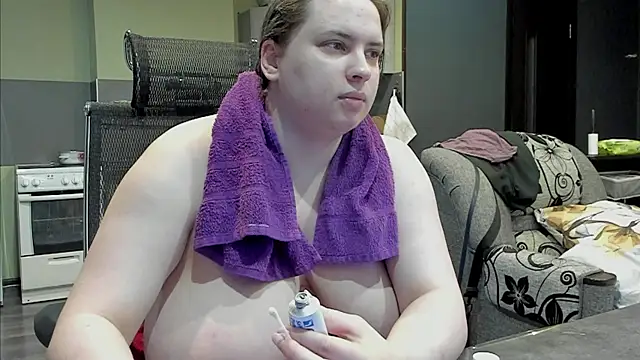 1lindsey1 online show from March 4, 2025, 6:18 pm