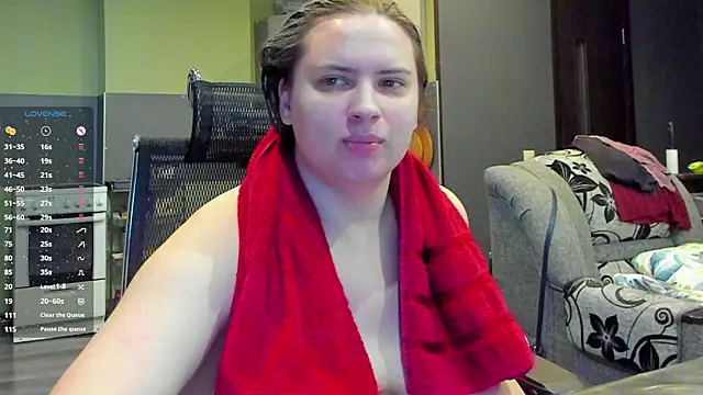 1lindsey1 online show from November 19, 2025, 11:21 am