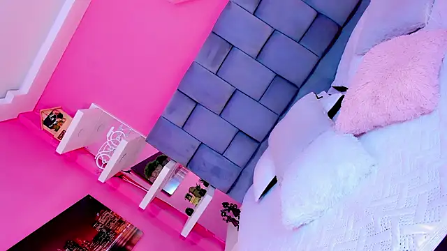 Saamanthaa11 online show from April 21, 2026, 5:14 am