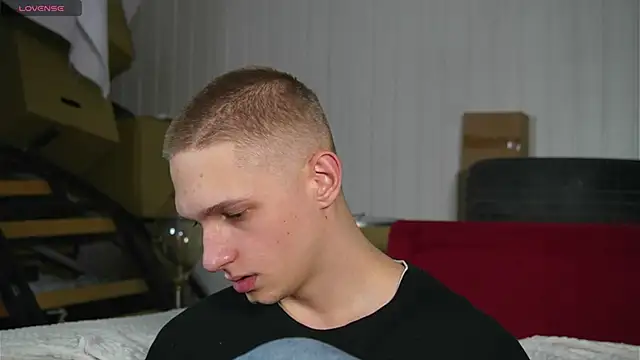 dustyn fox online show from February 15, 2025, 2:44 pm