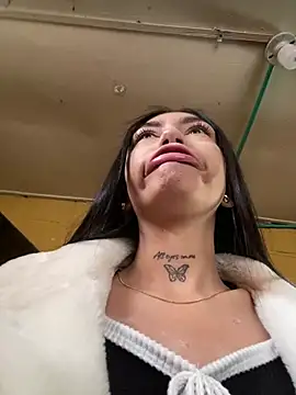 Effy Bonny online show from January 28, 2025, 3:35 pm