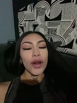 Effy Bonny online show from March 19, 2025, 8:00 pm