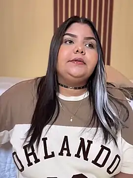  Shara Handal  online show from January 3, 2025, 10:41 am