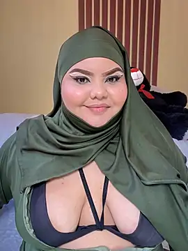  Shara Handal  online show from February 16, 2025, 4:32 pm