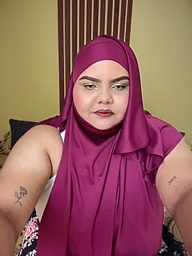  Shara Handal  online show from November 21, 2025, 10:14 am