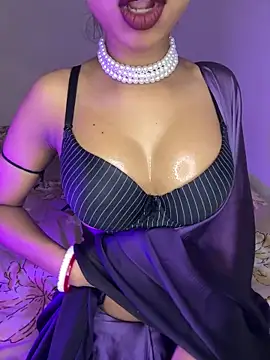 Hot-sexy222 online show from January 29, 2025, 3:12 am