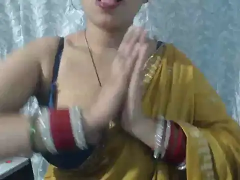 cute-priy online show from January 8, 2025, 11:32 am