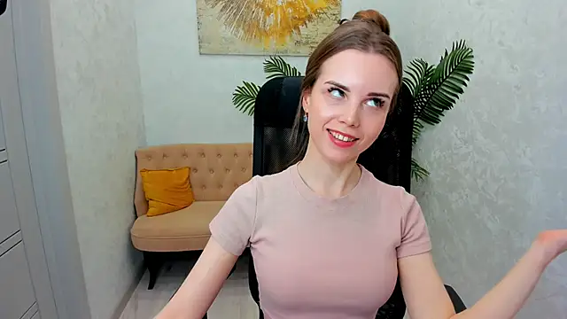 MileyWings online show from March 12, 2025, 2:45 pm