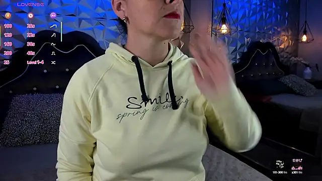 Snapshot of BarbaraTyleer chatting on September 18, 2025, 1:13 pm BarbaraTyleer online show from September 18, 2025, 1:13 pm