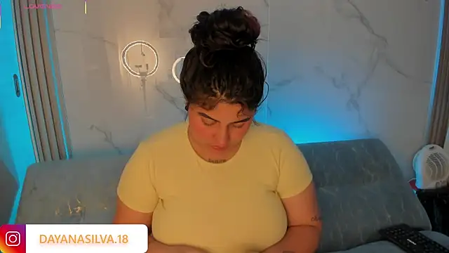 dayan silva  online show from September 29, 2025, 1:11 am