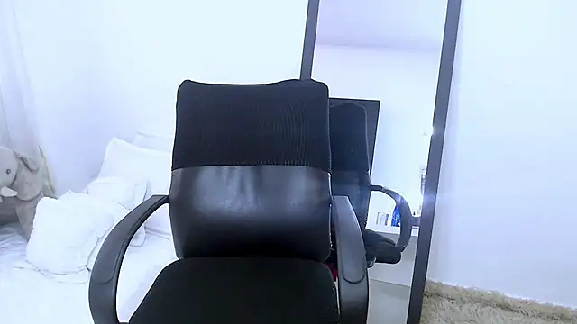 sofia xxx1 online show from January 27, 2025, 8:17 pm