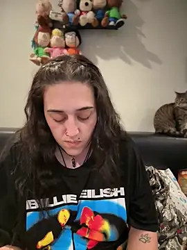 ThicBunz online show from April 21, 2026, 1:42 am