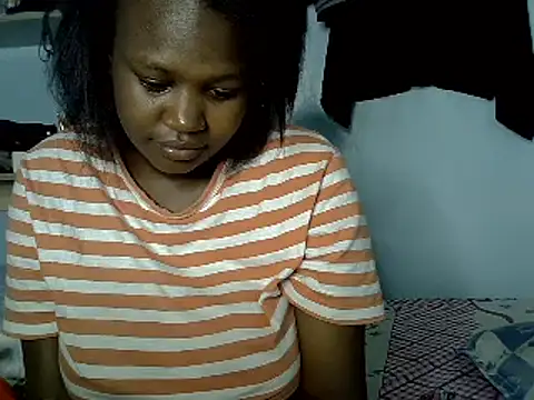 Snapshot of Sexiebony12 chatting on March 10, 2025, 7:18 pm Sexiebony12 online show from March 10, 2025, 7:18 pm