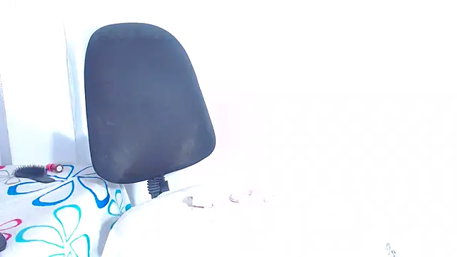 Megaanfox online show from April 21, 2026, 6:55 pm