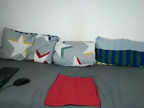 BIGTITTISXXX online show from December 4, 2025, 9:51 am