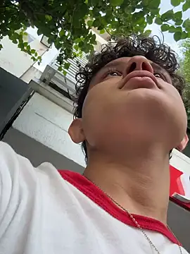 Nathan Bluee online show from September 25, 2025, 11:36 am