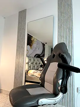 Nathan Bluee online show from October 6, 2025, 11:29 am