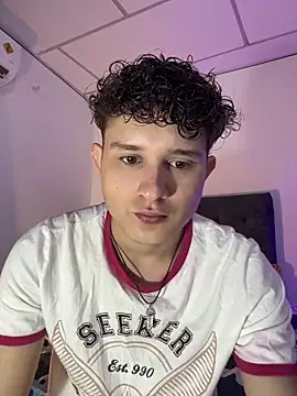 Nathan Bluee online show from November 3, 2025, 3:02 pm