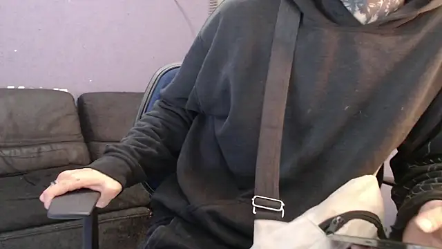 Andy bapho online show from February 2, 2026, 2:38 pm