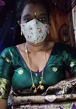 anisha91 online show from November 28, 2025, 8:39 am