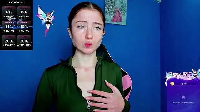 Snapshot of Luxuryalma chatting on February 18, 2025, 7:21 am Luxuryalma online show from February 18, 2025, 7:21 am