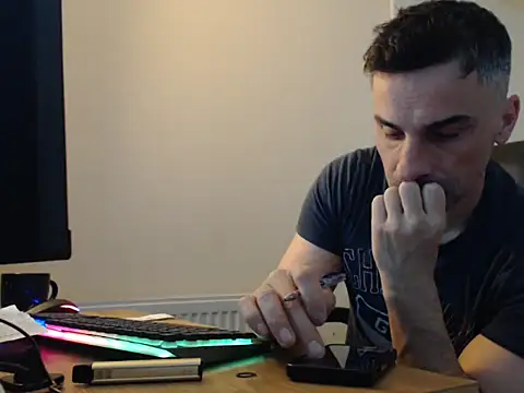 amydamarw online show from February 21, 2026, 5:41 am