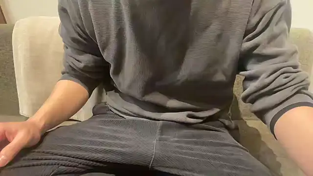 atom0407 online show from January 10, 2025, 10:28 am