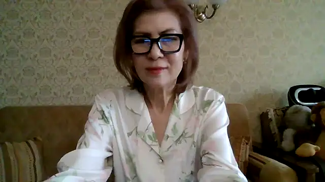 Elegant00Lady online show from February 6, 2026, 6:18 am