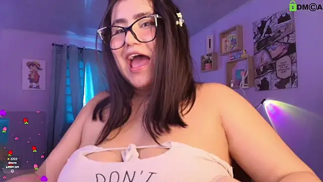 Snapshot of juli_juliana chatting on May 11, 2026, 4:04 pm juli juliana online show from May 11, 2026, 4:04 pm