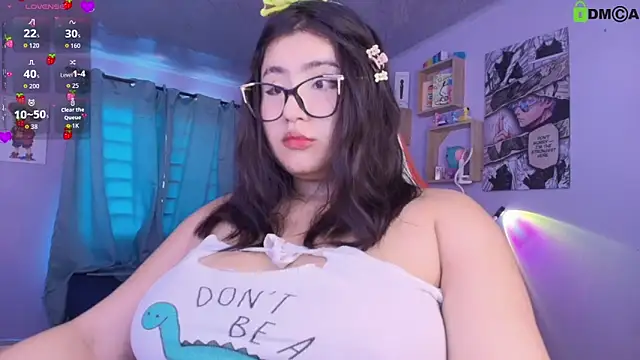 Snapshot of juli_juliana chatting on May 19, 2026, 5:52 pm juli juliana online show from May 19, 2026, 5:52 pm