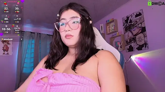 Snapshot of juli_juliana chatting on June 8, 2026, 3:01 pm juli juliana online show from June 8, 2026, 3:01 pm