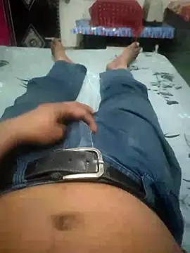 Snapshot of desihulk90 chatting on February 9, 2026, 11:42 pm desihulk90 online show from February 9, 2026, 11:42 pm