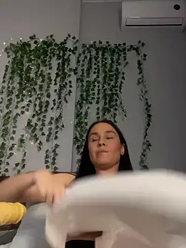 MiaNell online show from October 14, 2025, 10:10 pm