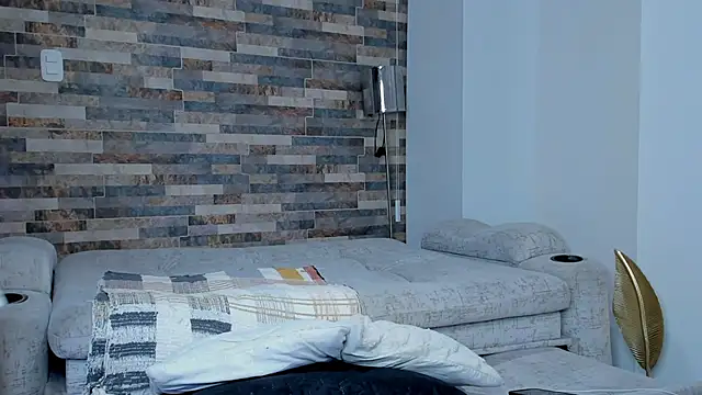 zaiin diesel online show from March 12, 2025, 11:12 pm