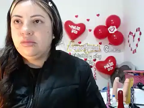 lanaqueen699 online show from February 21, 2025, 12:17 pm